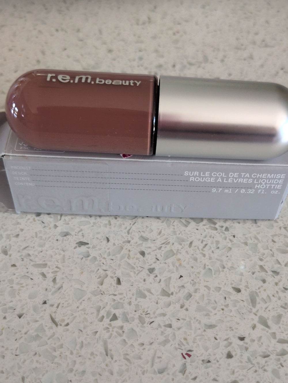 R.E.M. BEAUTY Liquid Lipstick — Mauve Nude